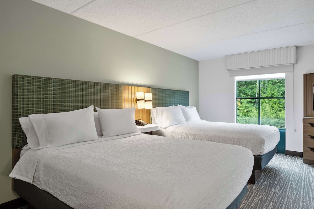 Suite, Two Queen Beds, Non-Smoking - Photo 5