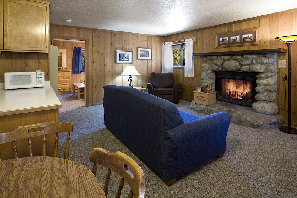 New Rustic 1 Bedroom
