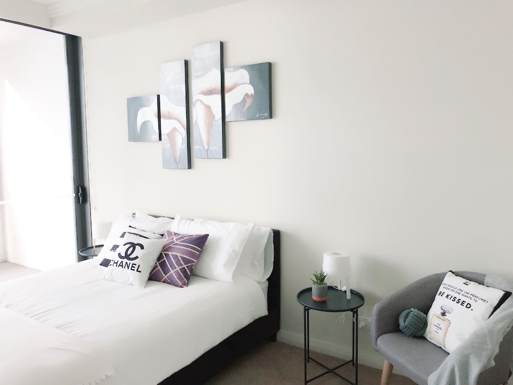 2 Bedroom Apartment photo 3