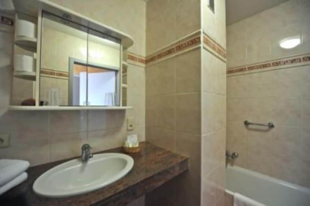 Standard Room (plus) photo 2
