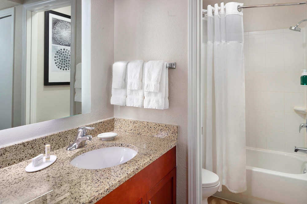 Penthouse, 2 Bedrooms - Photo 4