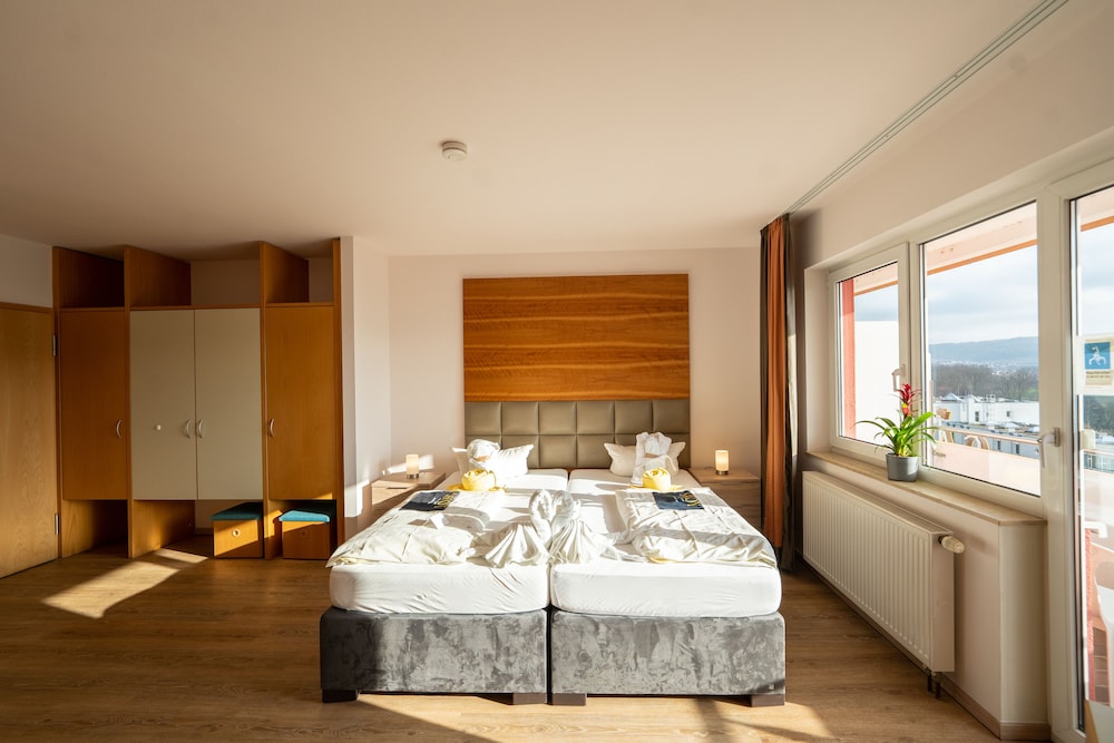 Standard Apartment, 1 Bedroom, Balcony photo 2