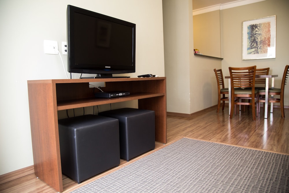 Executive Room, 1 Queen Bed - Photo 7