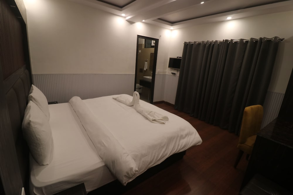 Deluxe Room - Photo 4