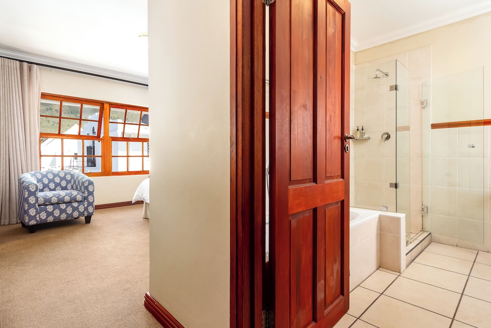 Standard Room, Non Smoking photo 3