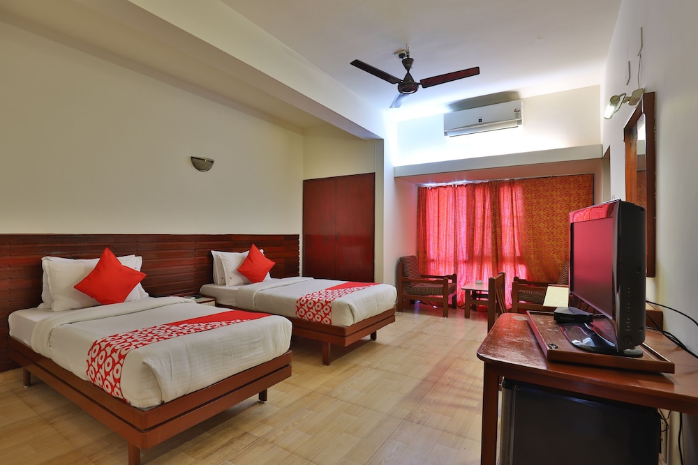 Deluxe Double Or Twin Room, 1 King Bed photo 3