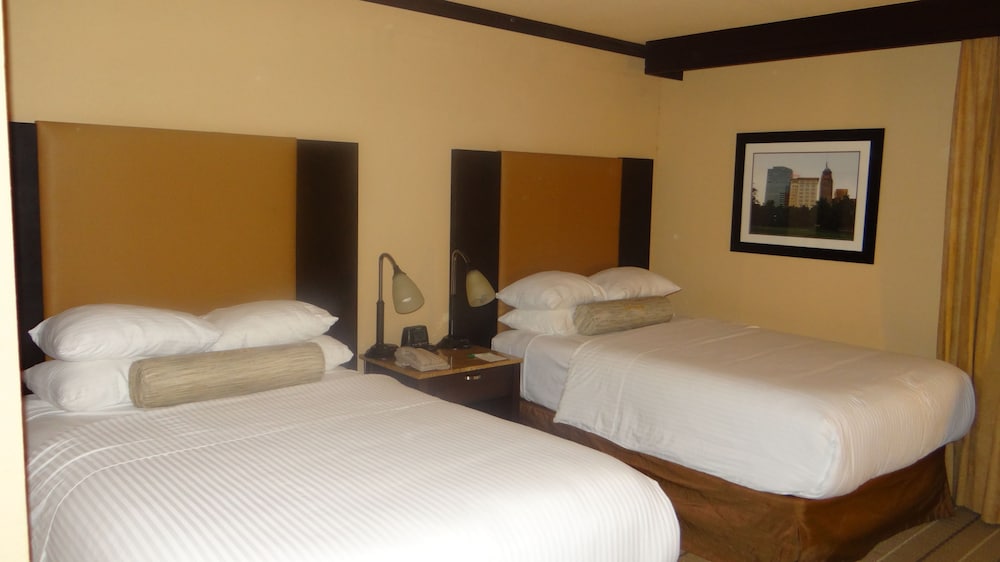 Room, 2 Double Beds, Non Smoking - Photo 3