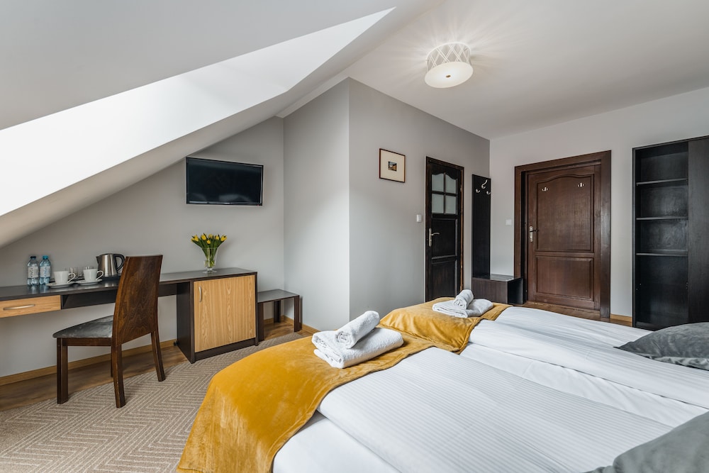 Standard Double Room photo 3