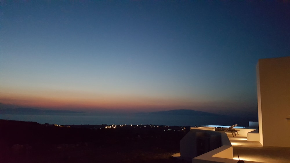 Superior Suite Two Bedrooms Sea View with Plunge Pool - Photo 4