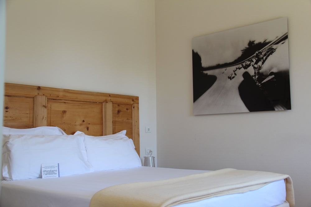 Standard Double Room photo 3