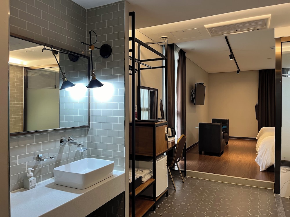 Family Twin Room, 1 Bedroom photo 1