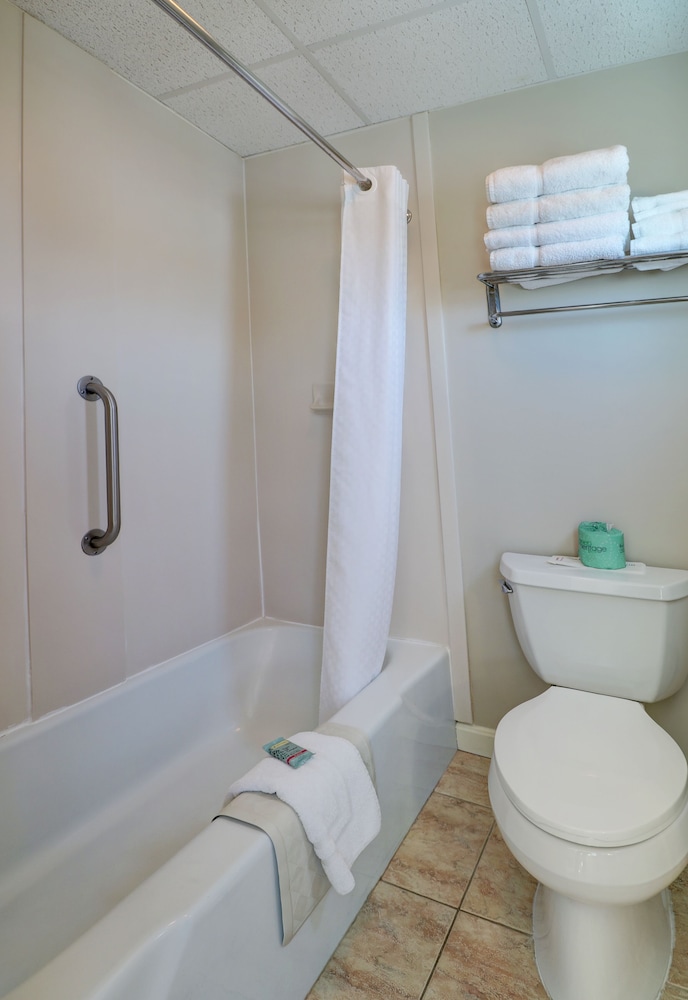 Superior Quadruple Room, Ocean View photo 3