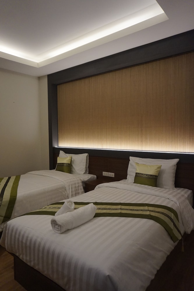 Standard Twin Room - Photo 3