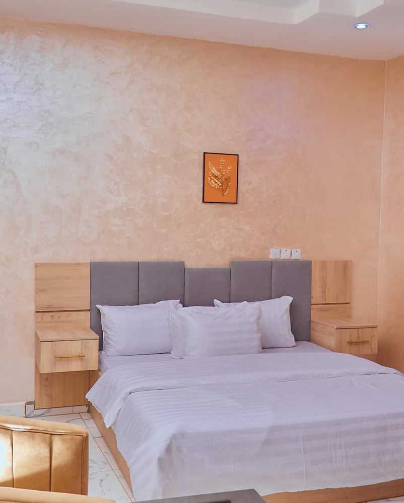 Standard Room photo 3