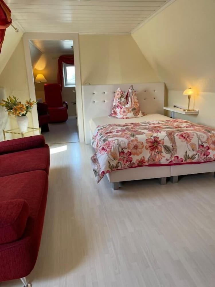 Deluxe Suite photo 1