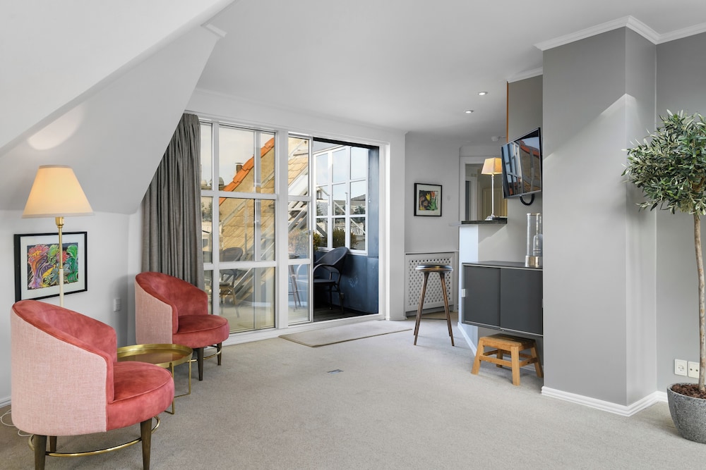 Grand Suite thumbnail 5