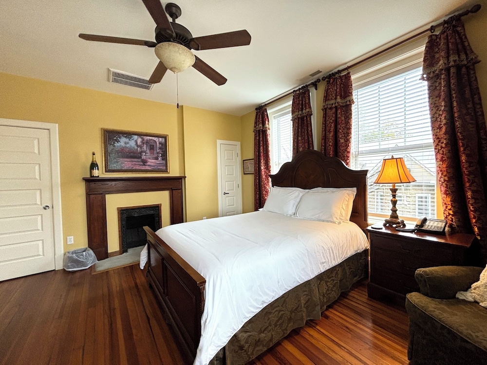 Standard Room, 1 Bedroom, Non Smoking (The Chezy Room)