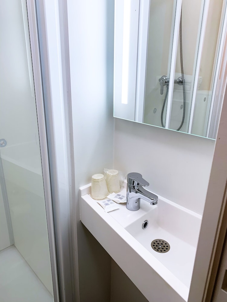 Standard Room, 1 Double Bed, Private Bathroom photo 3