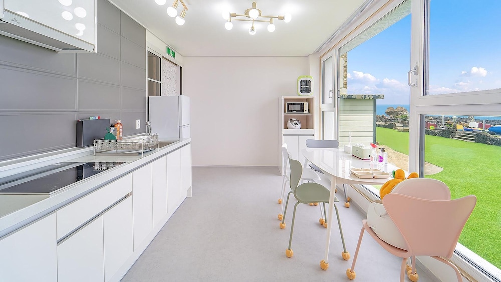 Basic Room, 1 Bedroom (Pandagom(1Cheung/Oceanview)-Kidsroom) - Photo 16