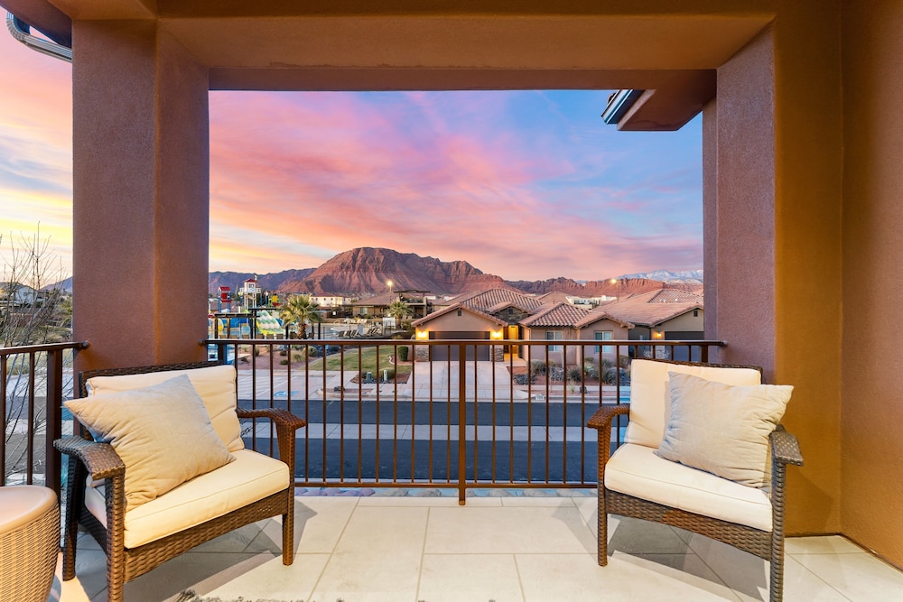 Townhome, 6 Bedrooms photo 2
