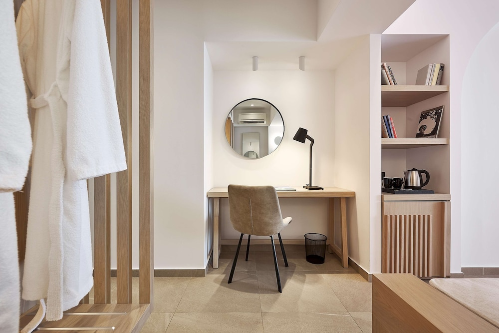 Junior Suite, Sea View - Photo 5