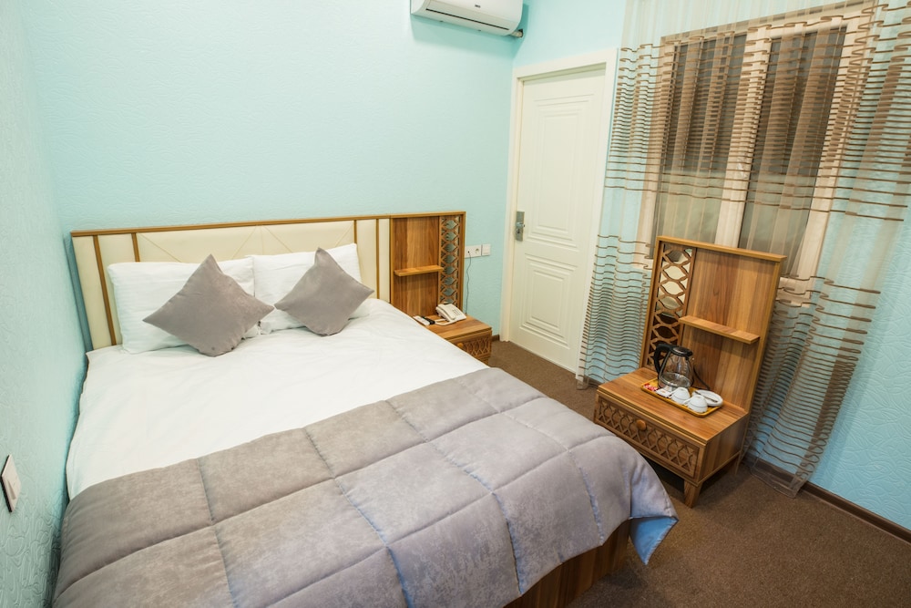 Economy Double Room photo 1