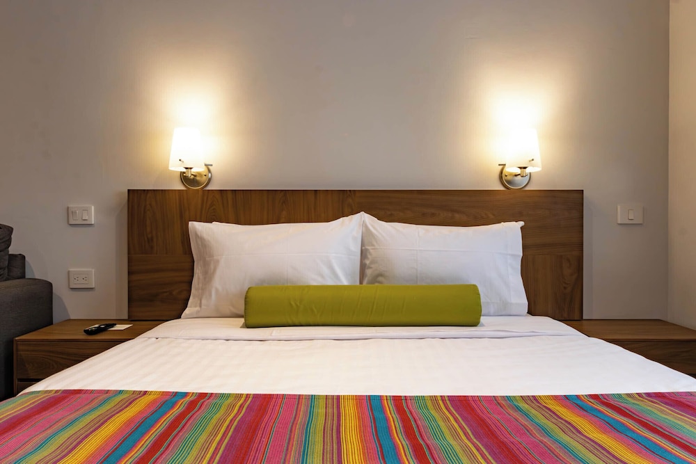 Suite, 1 Double Bed, Non Smoking, Balcony