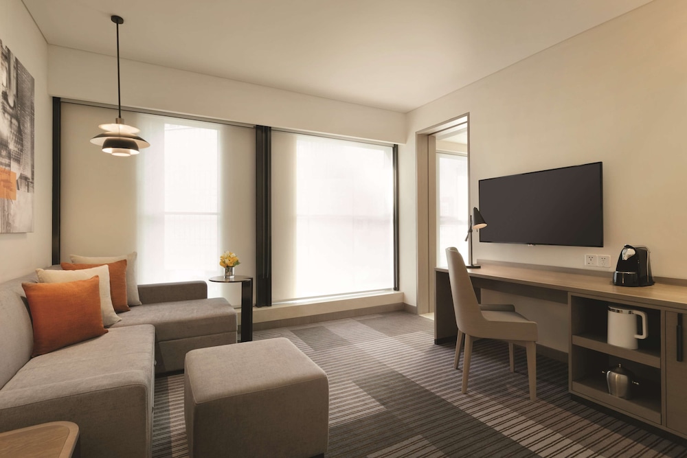Suite, 1 King Bed with Sofa bed photo 1