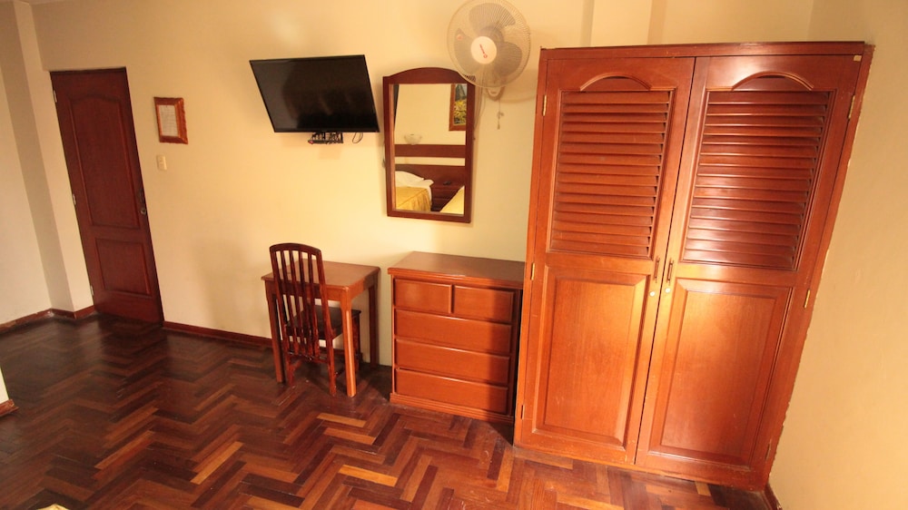 Triple Room, Private Bathroom photo 3