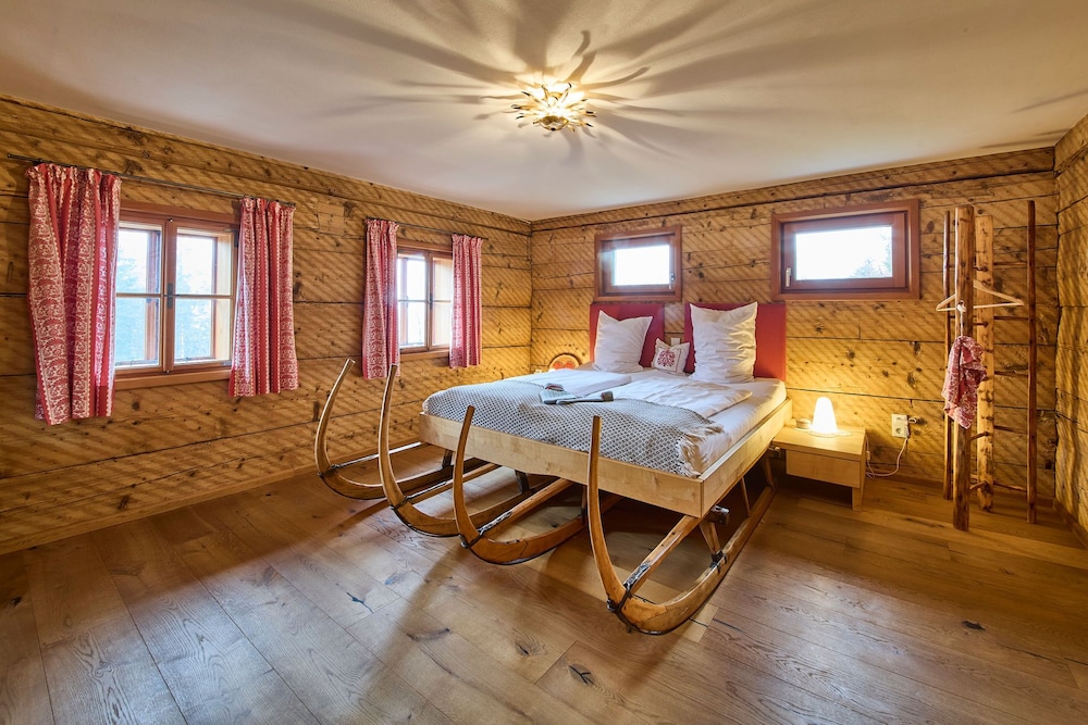 Comfort Apartment, 2 Bedrooms, Sauna, Mountain View