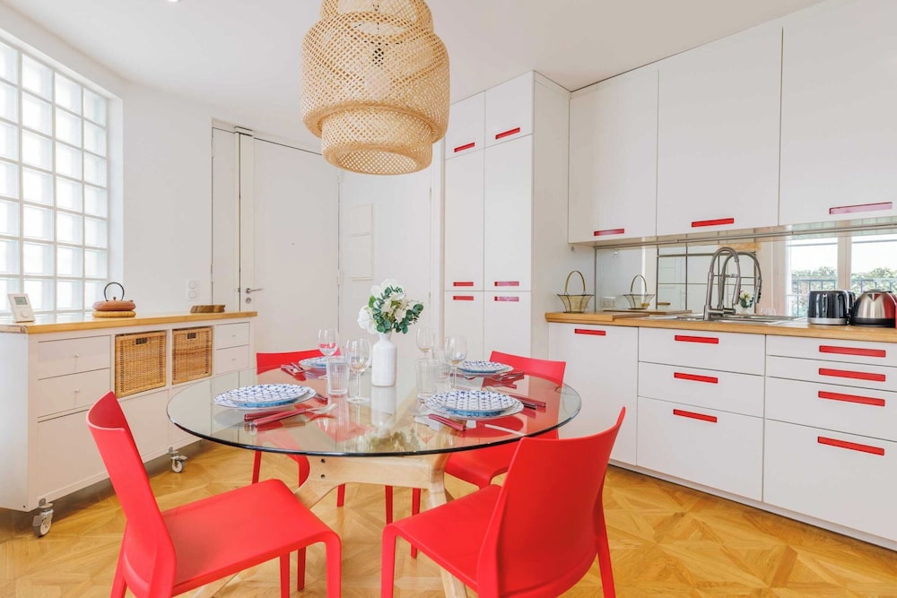 Apartment photo 2