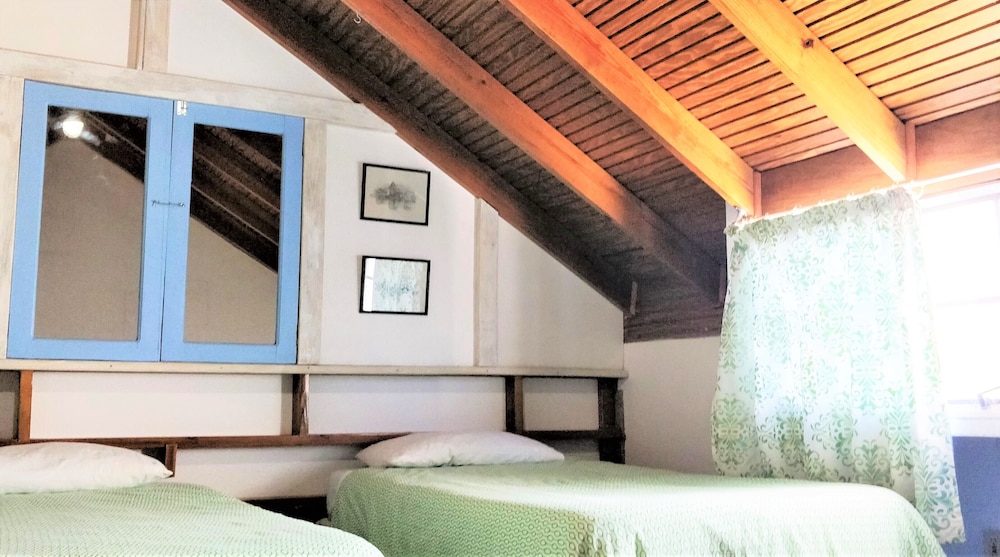 Family Suite, 2 Bedrooms, Garden View, Garden Area photo 2