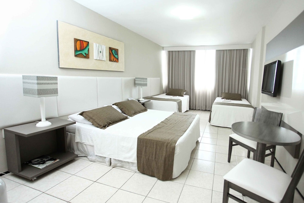 Deluxe Quadruple Room - Photo 1