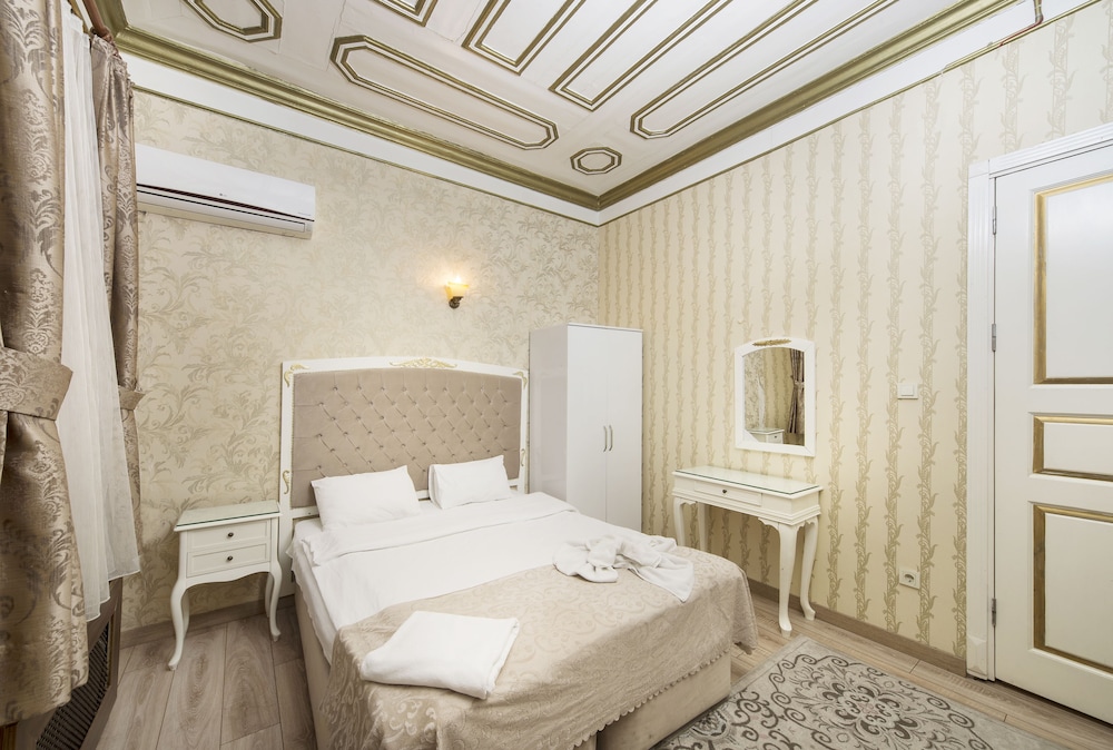 Deluxe Suite, 1 Bedroom, Kitchen photo 3