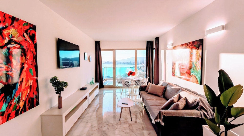 Signature Apartment, Sea View
