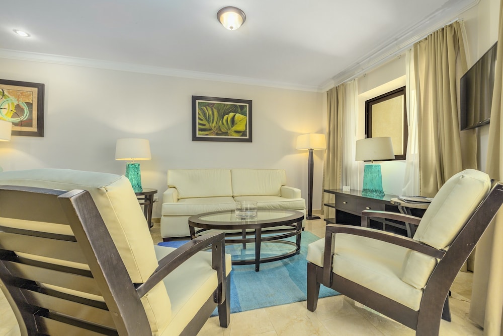 Premium Condo photo 2