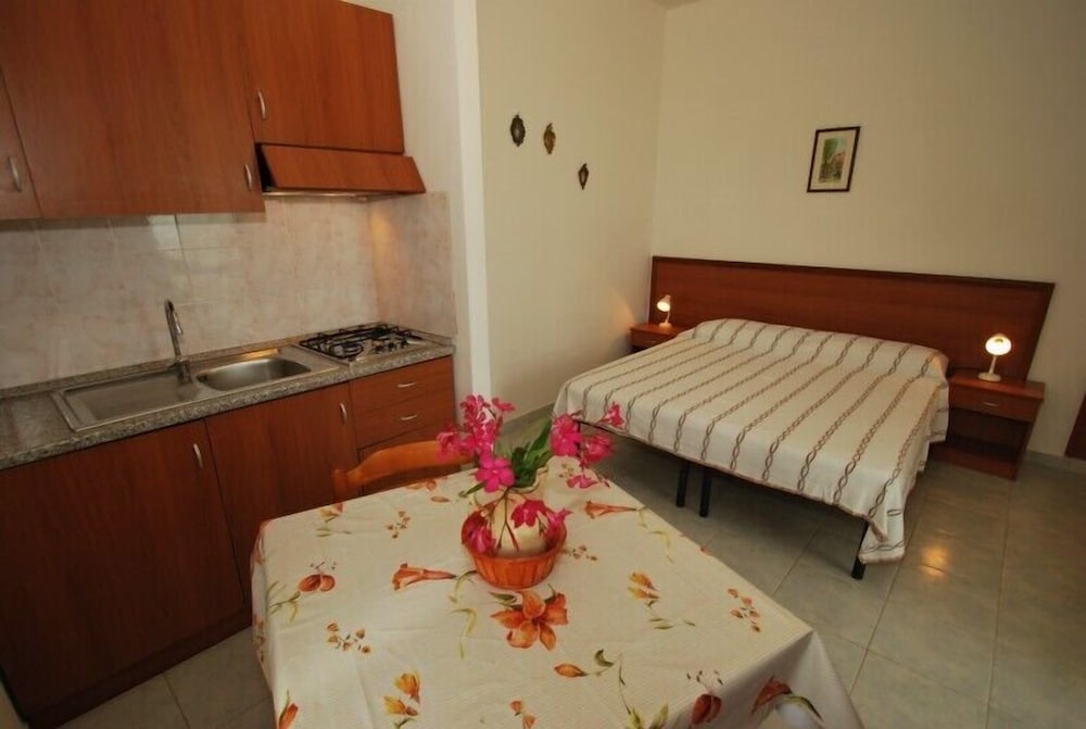 Basic Apartment, Private Bathroom