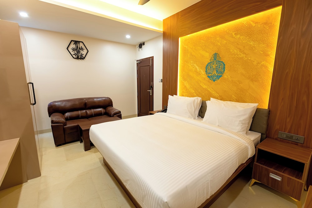 Deluxe Double Room, City View