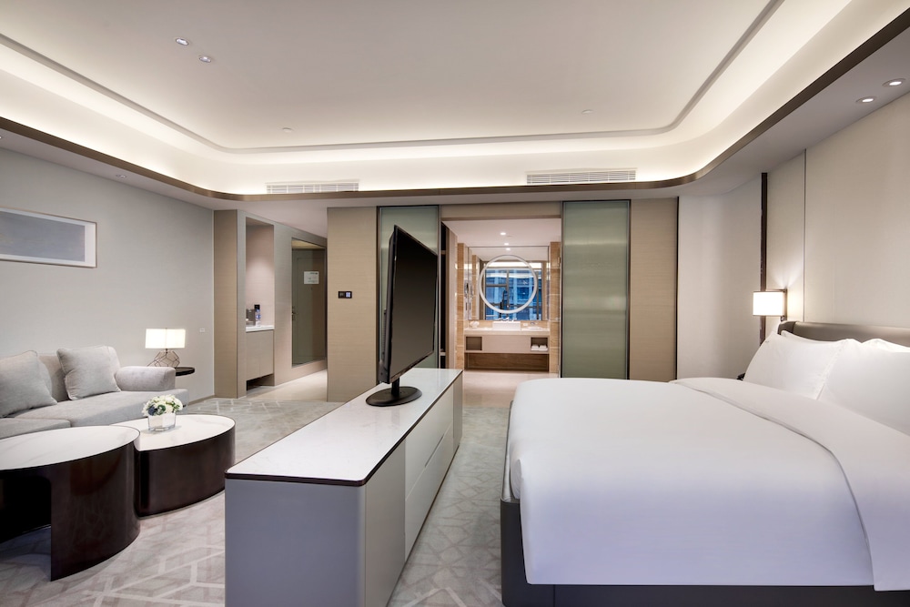 Premium Room, 1 King Bed With Sofa Bed (Kids Theme) - Photo 1