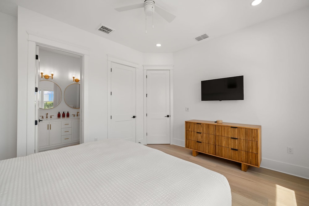 The Akoya Pearl - 2 Beach Homes Steps From CWB, Billede 7