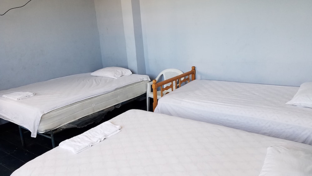 Basic Room, Multiple Beds, Private Bathroom, Beachfront photo 1