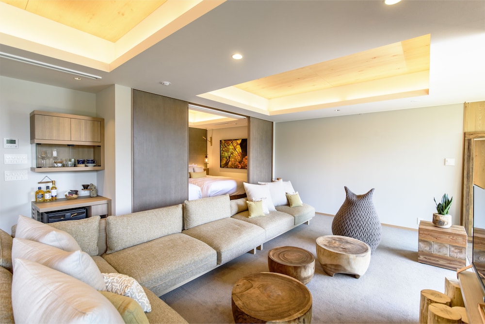 FUFU Luxury Suite Twin photo 3