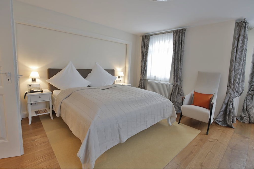 Deluxe Double Room (Haus Komburg) photo 2