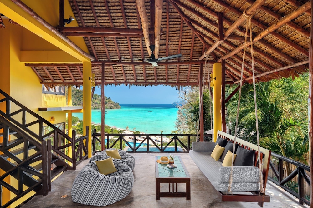 2 Bedroom Oceanview Hillside Pool Villa - Photo 2