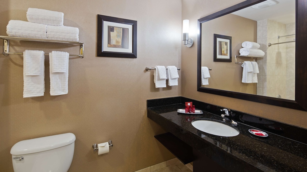 Standard Room, 2 Queen Beds, Non Smoking, Refrigerator & Microwave