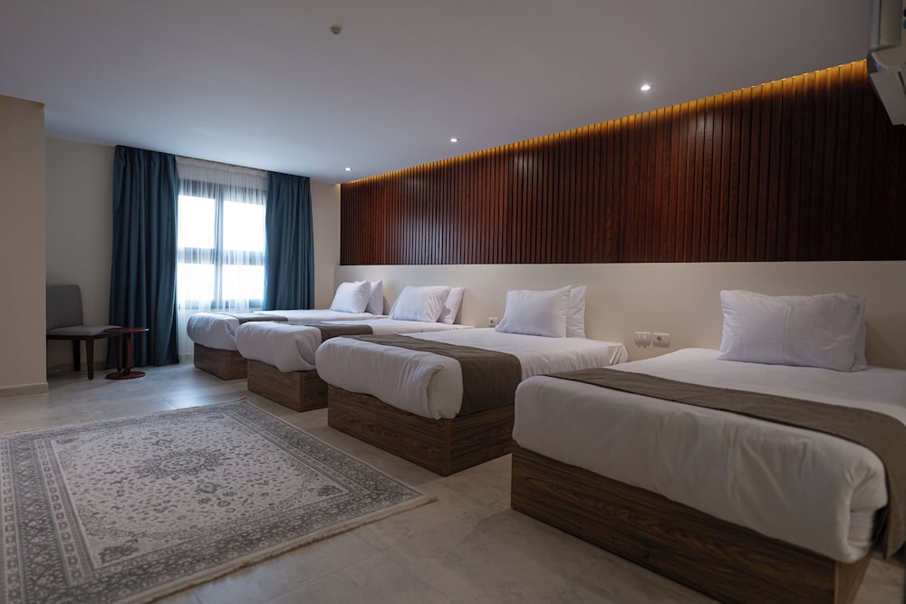Deluxe Quadruple Room photo 2