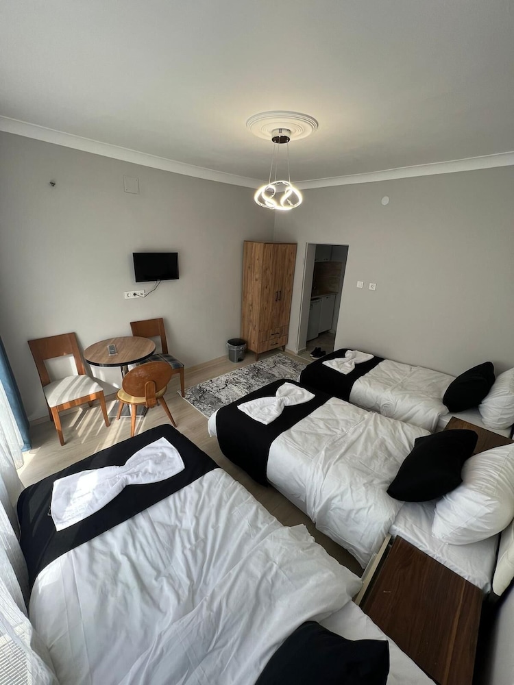Deluxe Triple Room, Balcony photo 2