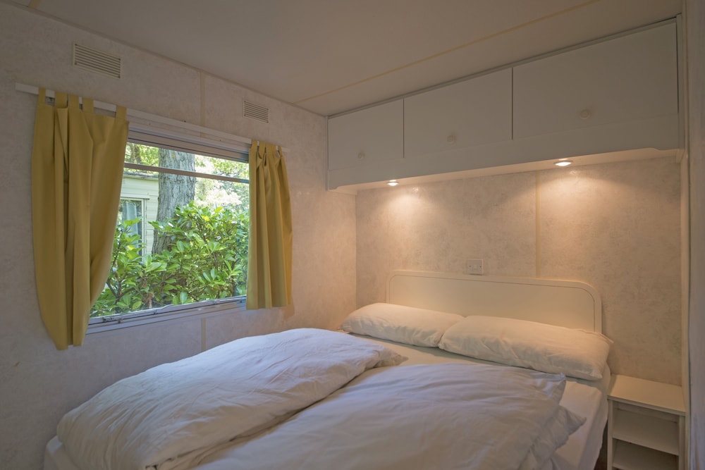 Standard Mobile Home photo 1