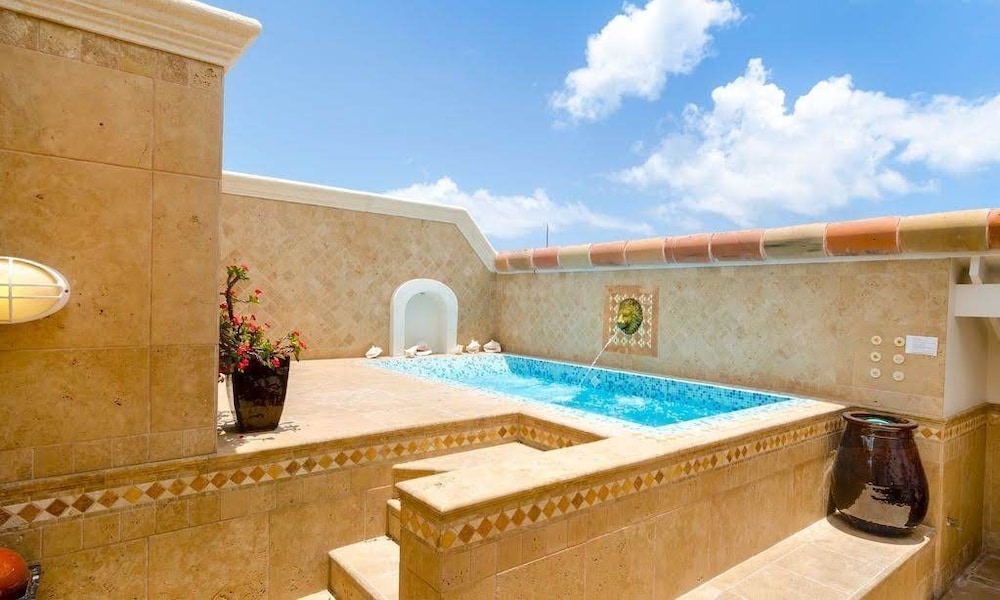 2 Bedroom Ocean Front Exclusive Penthouse Villa