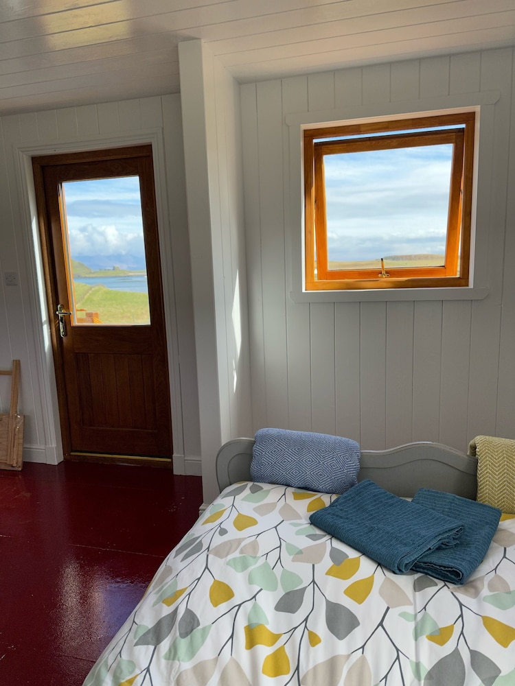 Mobile Home, 2 Bedrooms (Sanday Caravan) photo 3